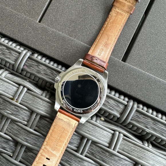 Men's Brown Leather Michael Kors Watch - Picture 4 of 6